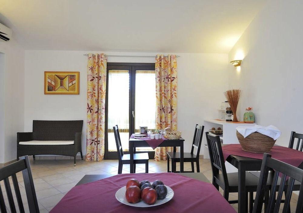 La Tortorella Room & Apartment Tortolì Exterior foto